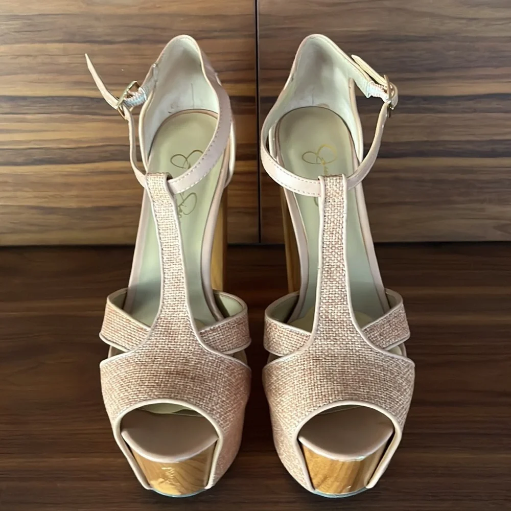 Jessica Simpson Pink Dolee Platform heels Size 8M- make an offer - Picture 2 of 6